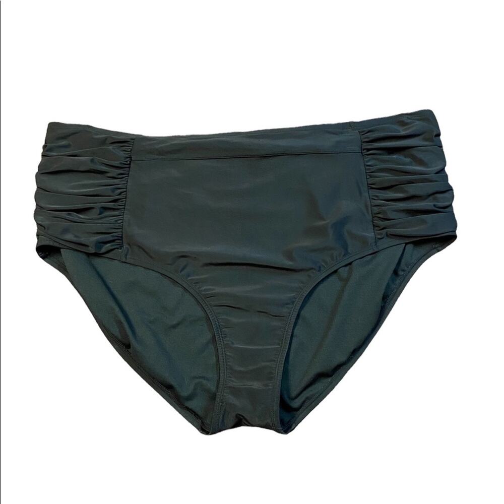 Ava & Viv Black Ruched Swimsuit Bottom Only in a 24W/26W